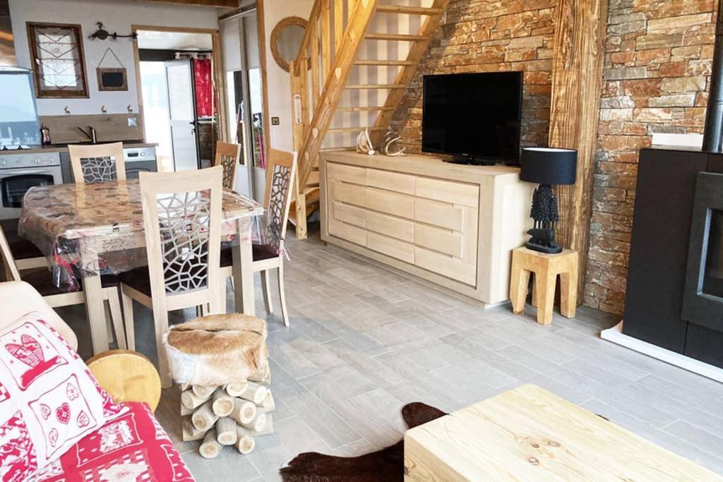 Chalet Cosy Renove Avec Vue Sur Le Lac Les Angles (Pyrenees-Orientales) Exterior foto